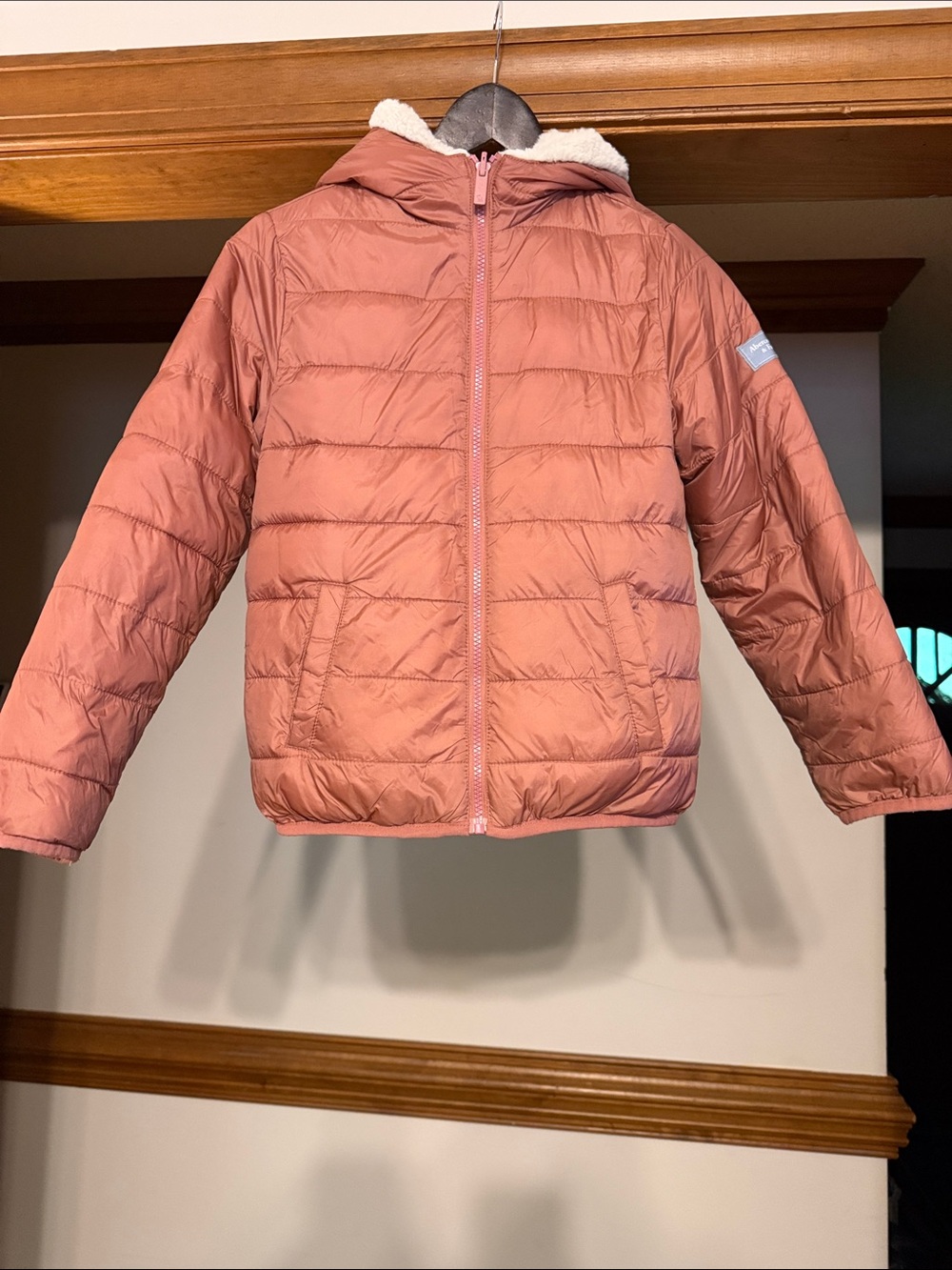Abercrombie & Fitch Girls' Dusty Rose Hooded Puffer Jacket